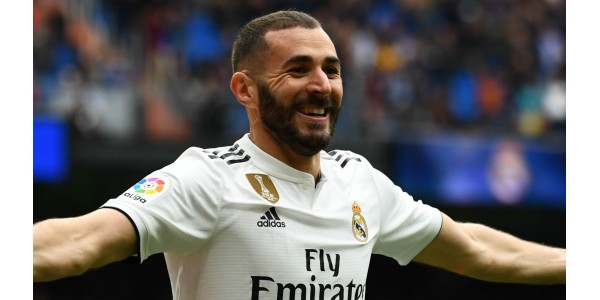 Benzema speelt steeds soepeler